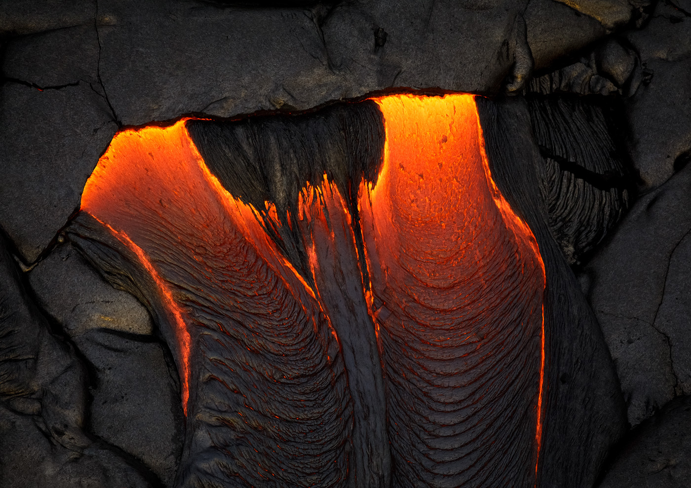 Butterfly - Beautiful lava surface-flows resemble a butterfly - Puʻu ...